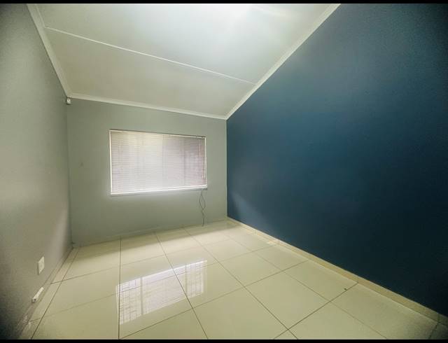 999M² OFFICE FOR SALE IN PARKDENE